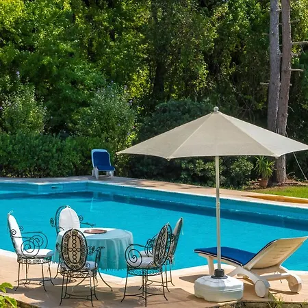 Sleeps 6 With Pool Air Con And Wifi Villa