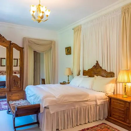 Sleeps 6 With Pool Air Con And Wifi 빌라 *